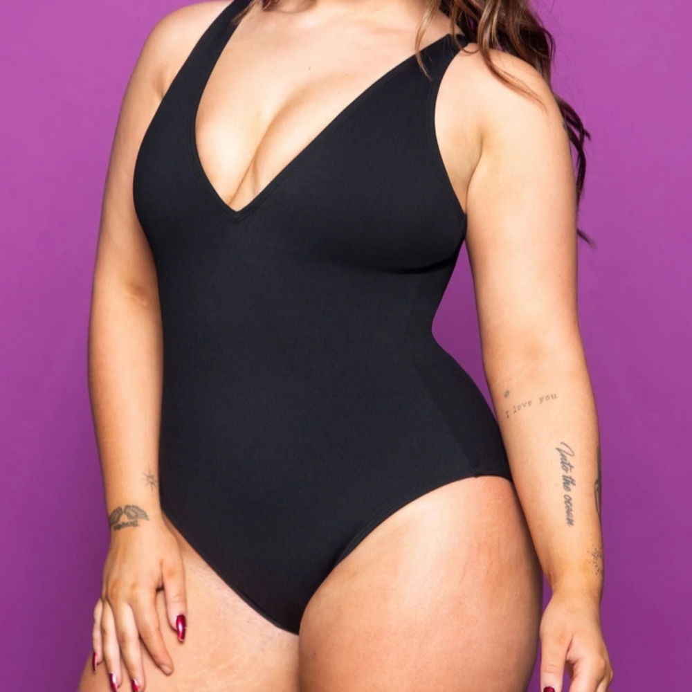 TA3 Swim Plungy lace up back swimsuit Black size L